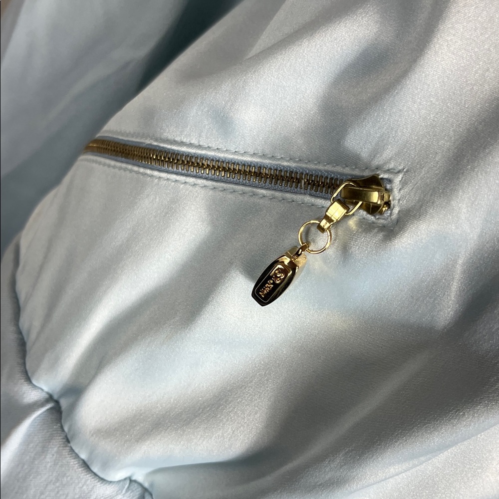 St. JOHN - Picture 7 of 11